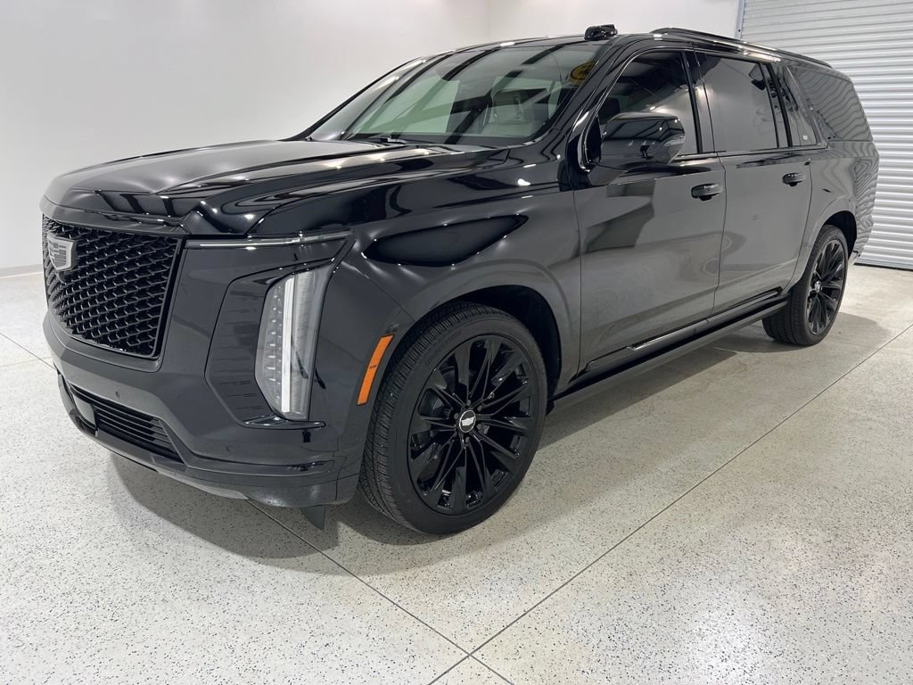 Used 2026 Cadillac Escalade ESV Platinum Sport w/ LPO, ONYX Package AWD/4WD image 1