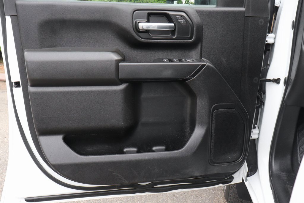 Used 2022 Chevrolet Silverado 2500 Custom w/ Custom Value Package image 15