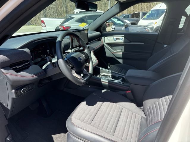Used 2025 Ford Explorer ST-Line w/ Premium Package AWD/4WD image 9