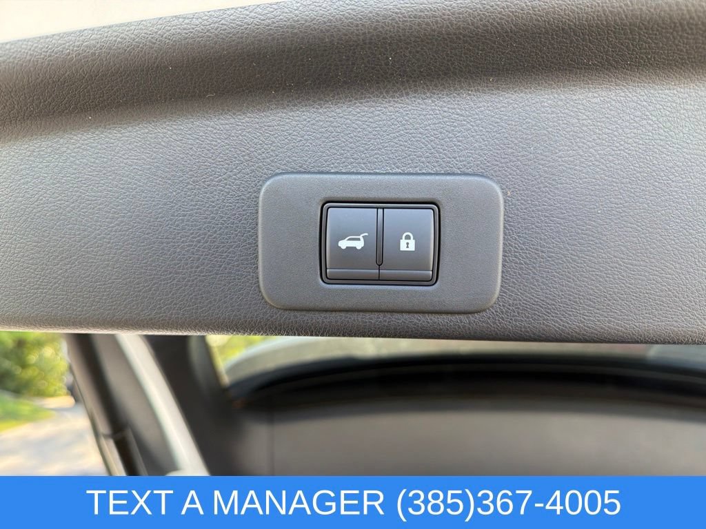 Used 2025 Nissan Murano SL AWD/4WD image 12