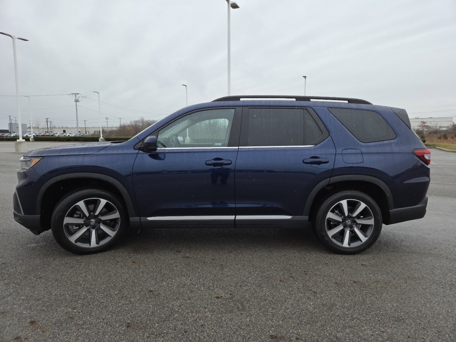 Used 2023 Honda Pilot Touring image 17