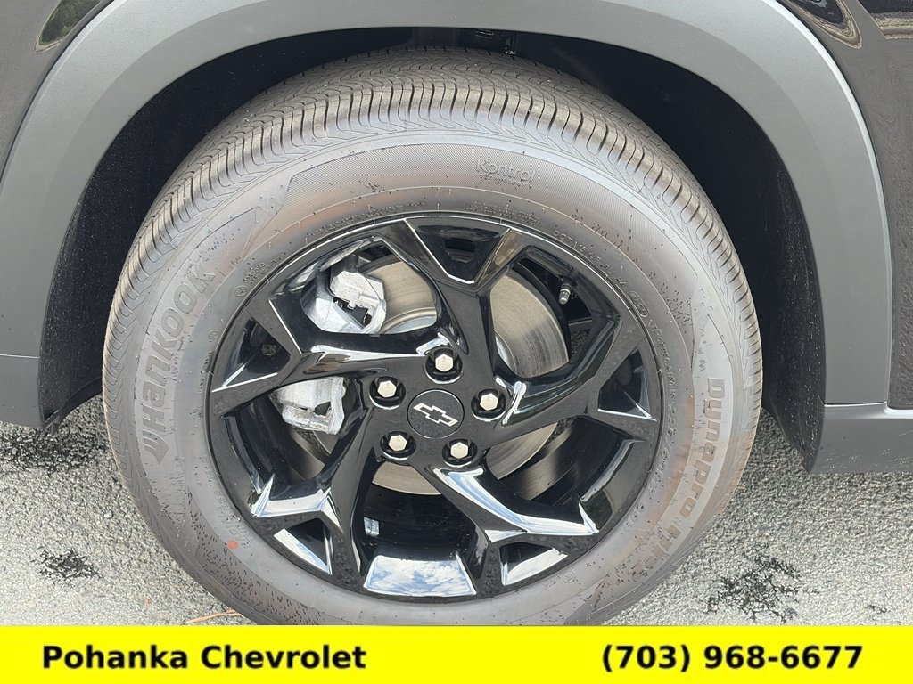 New 2026 Chevrolet Trax LT w/ Driver Confidence Package FWD image 28