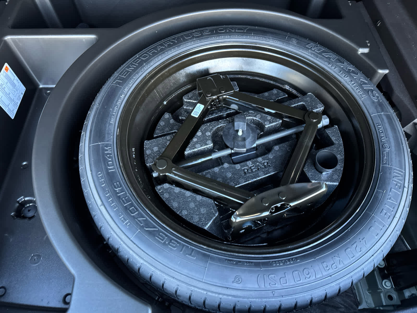 Used 2024 Chevrolet Blazer RS w/ Driver Confidence II Package image 16