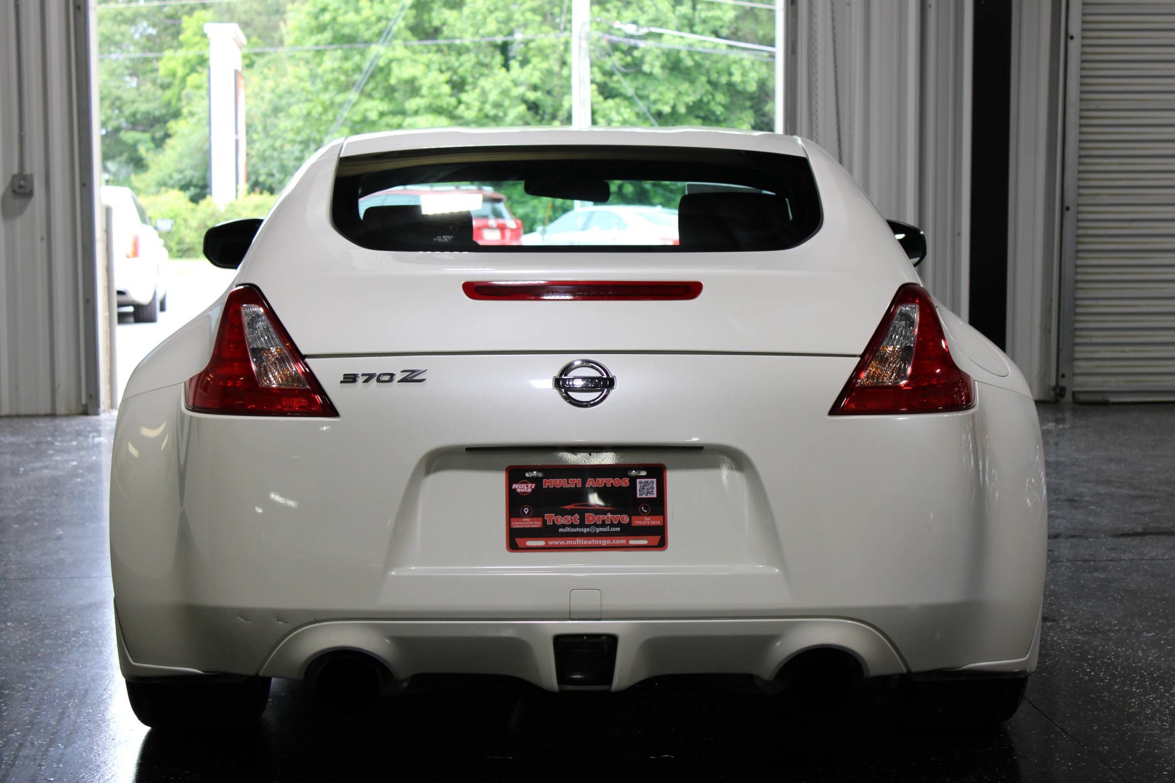 Used 2011 Nissan 370Z Coupe RWD image 5