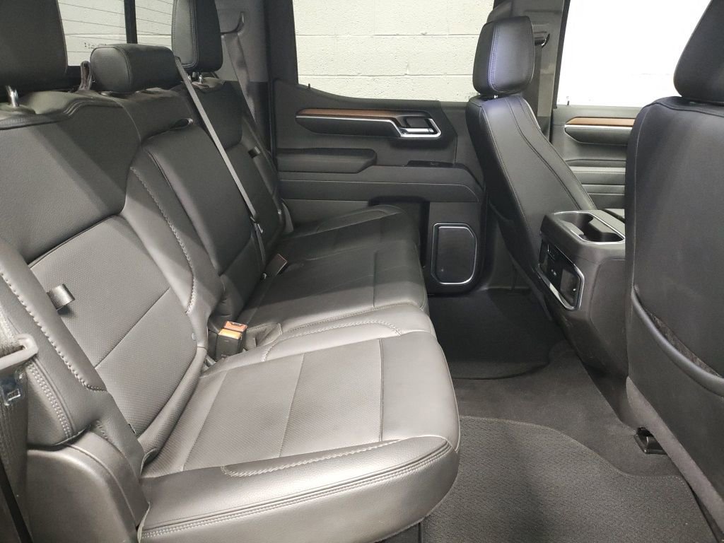 Used 2025 GMC Sierra 1500 Denali w/ Denali Reserve Package image 12