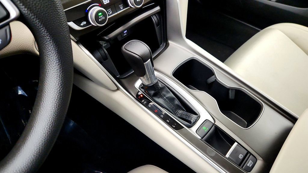 Used 2019 Honda Accord LX image 16