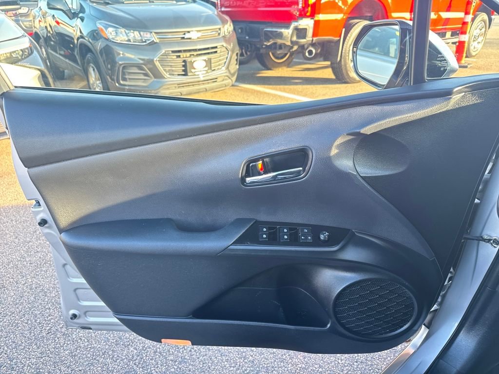 Used 2017 Toyota Prius Three Touring image 31