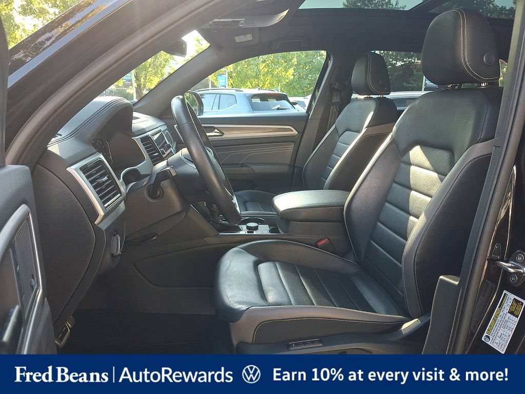 Certified 2023 Volkswagen Atlas Cross Sport SEL Premium R-Line AWD/4WD image 19