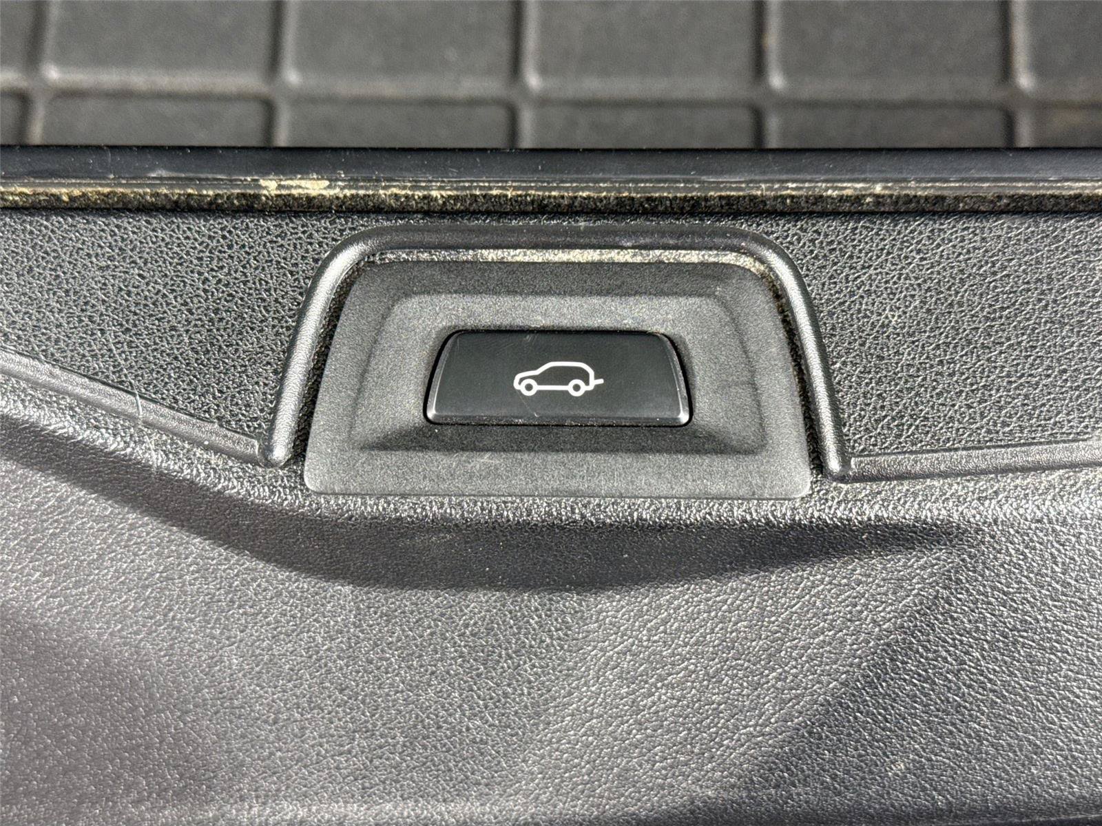 Used 2019 BMW X5 xDrive40i w/ Premium Package 2 AWD/4WD image 39