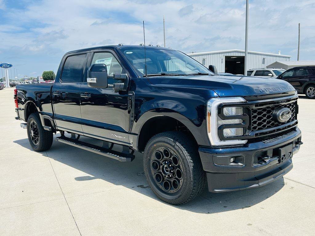 New 2025 Ford F250 Lariat w/ Black Appearance Package image 2
