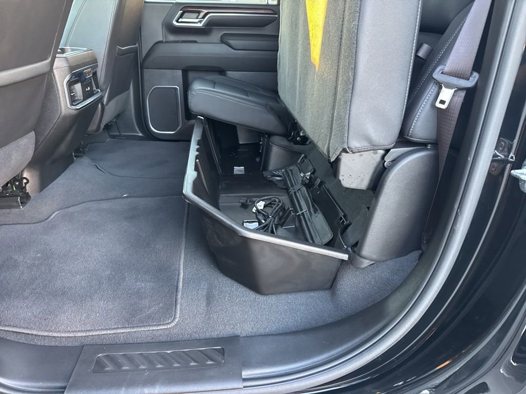 Used 2024 GMC Sierra 3500 SLT w/ SLT Premium Package image 33
