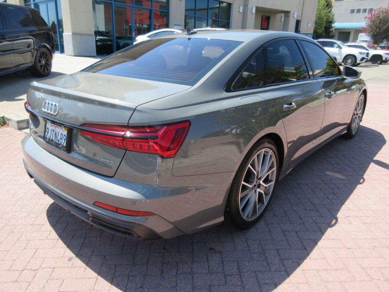 Used 2023 Audi A6 Premium Plus image 2