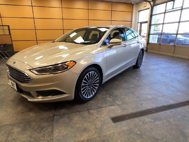 Used 2018 Ford Fusion SE w/ Fusion SE Technology Package AWD/4WD image 3