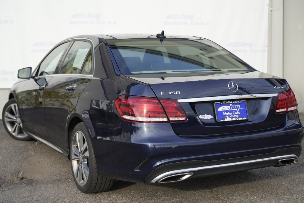 Used 2016 Mercedes-Benz E 350 4MATIC Sedan image 4