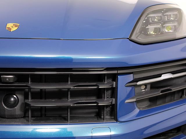 New 2026 Porsche Cayenne S AWD/4WD image 11