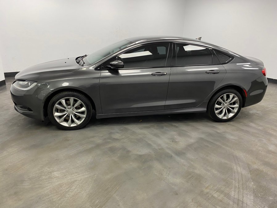 Used 2016 Chrysler 200 S w/ Comfort Group image 3