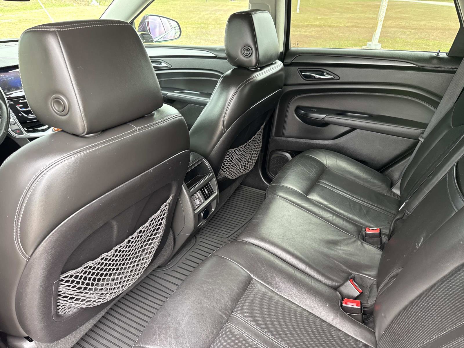 Used 2016 Cadillac SRX Performance w/ Midnight Edition Package FWD image 16