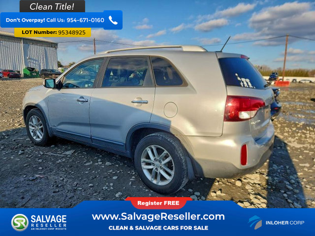 Used 2014 Kia Sorento LX image 3