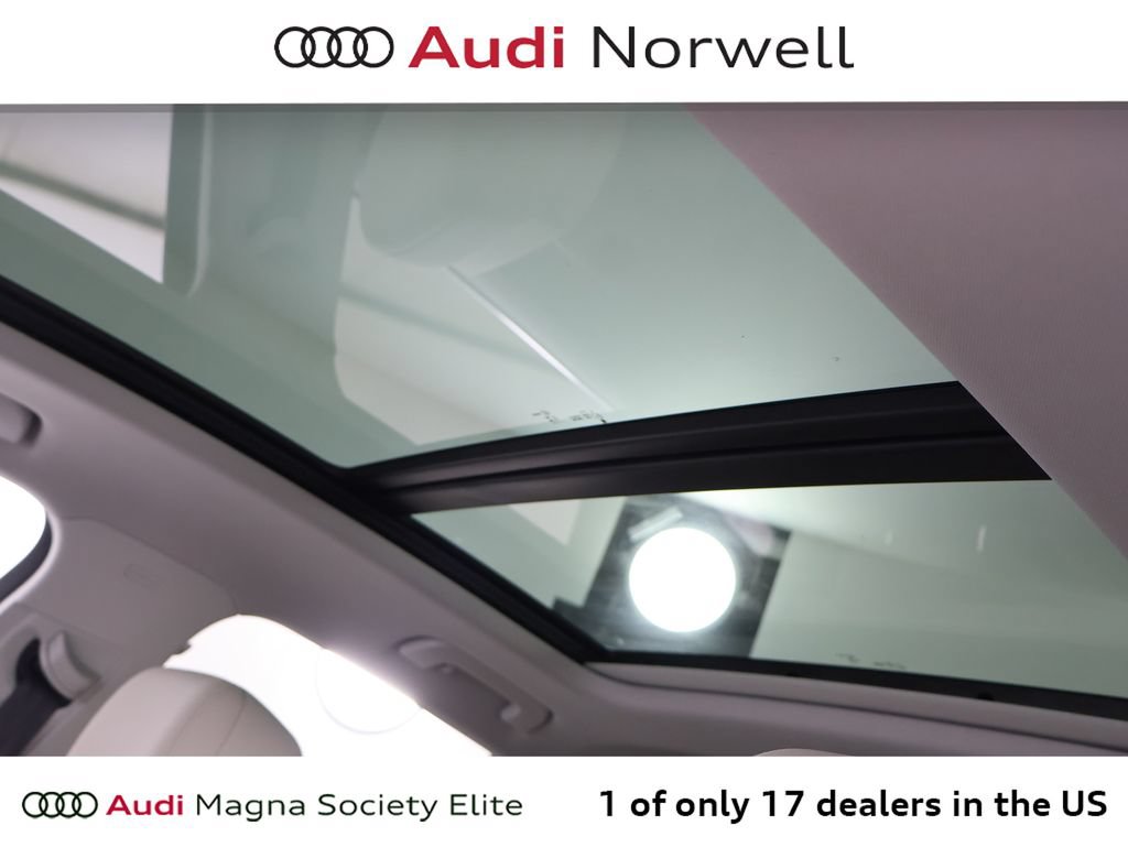 Used 2023 Audi Q3 2.0T Premium w/ Convenience Package AWD/4WD image 9