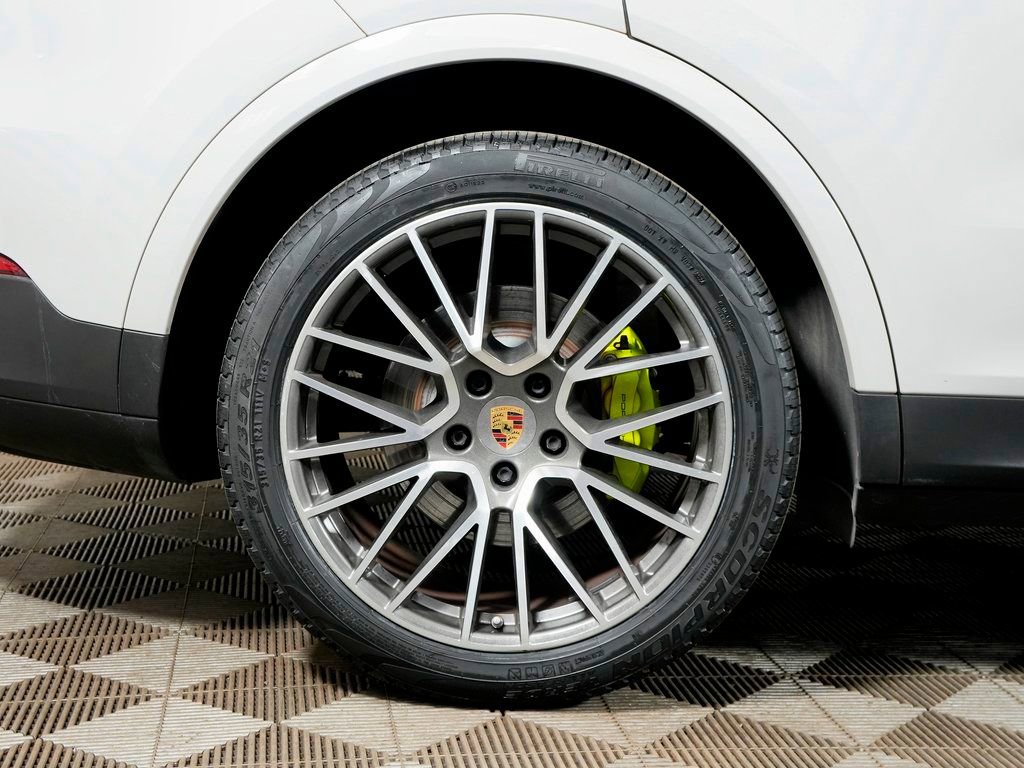 Certified 2022 Porsche Cayenne E-Hybrid image 39