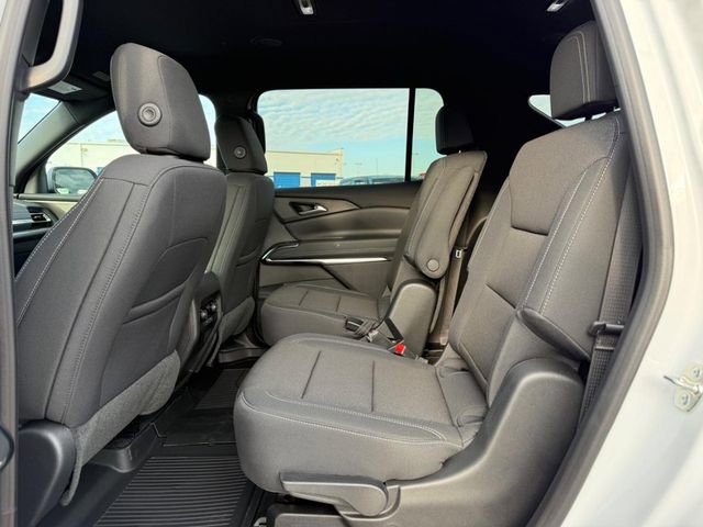 New 2026 Chevrolet Traverse LT image 6