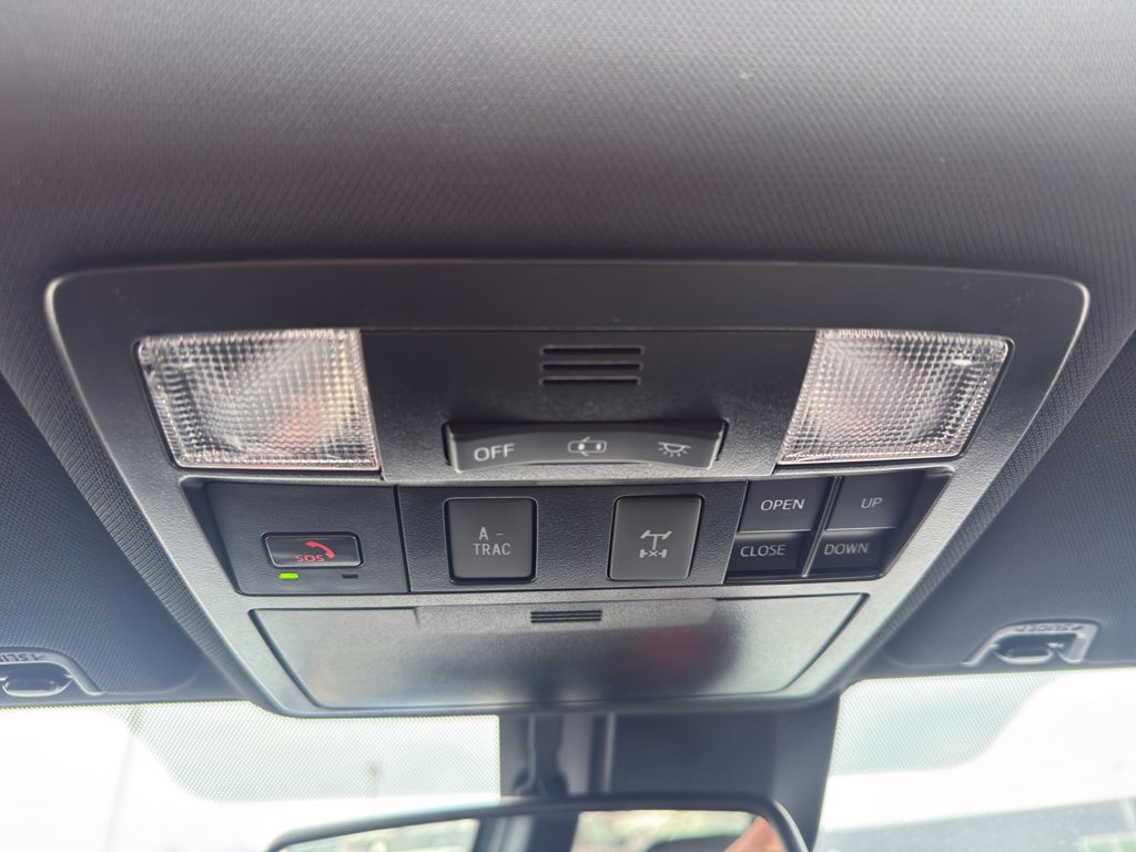 Used 2022 Toyota Tacoma TRD Off-Road w/ TRD Premium Off Road Package image 25