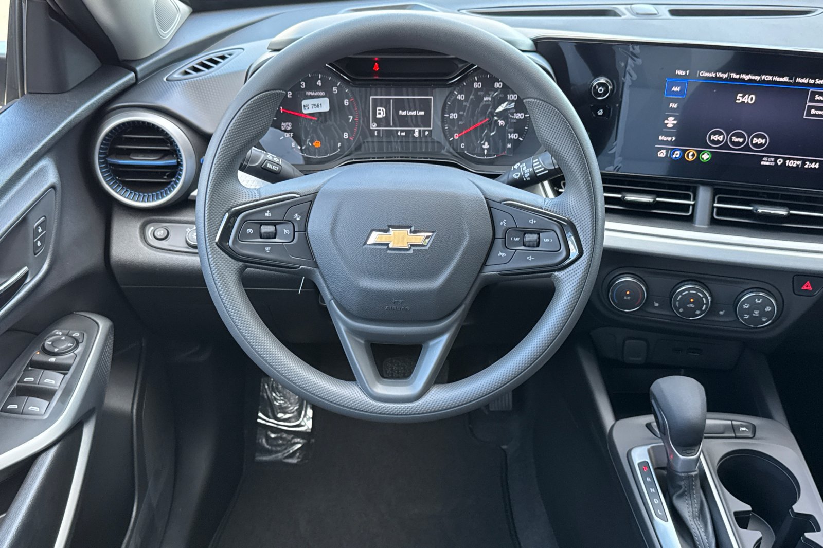 New 2026 Chevrolet Trax LS w/ LS Convenience Package FWD image 13