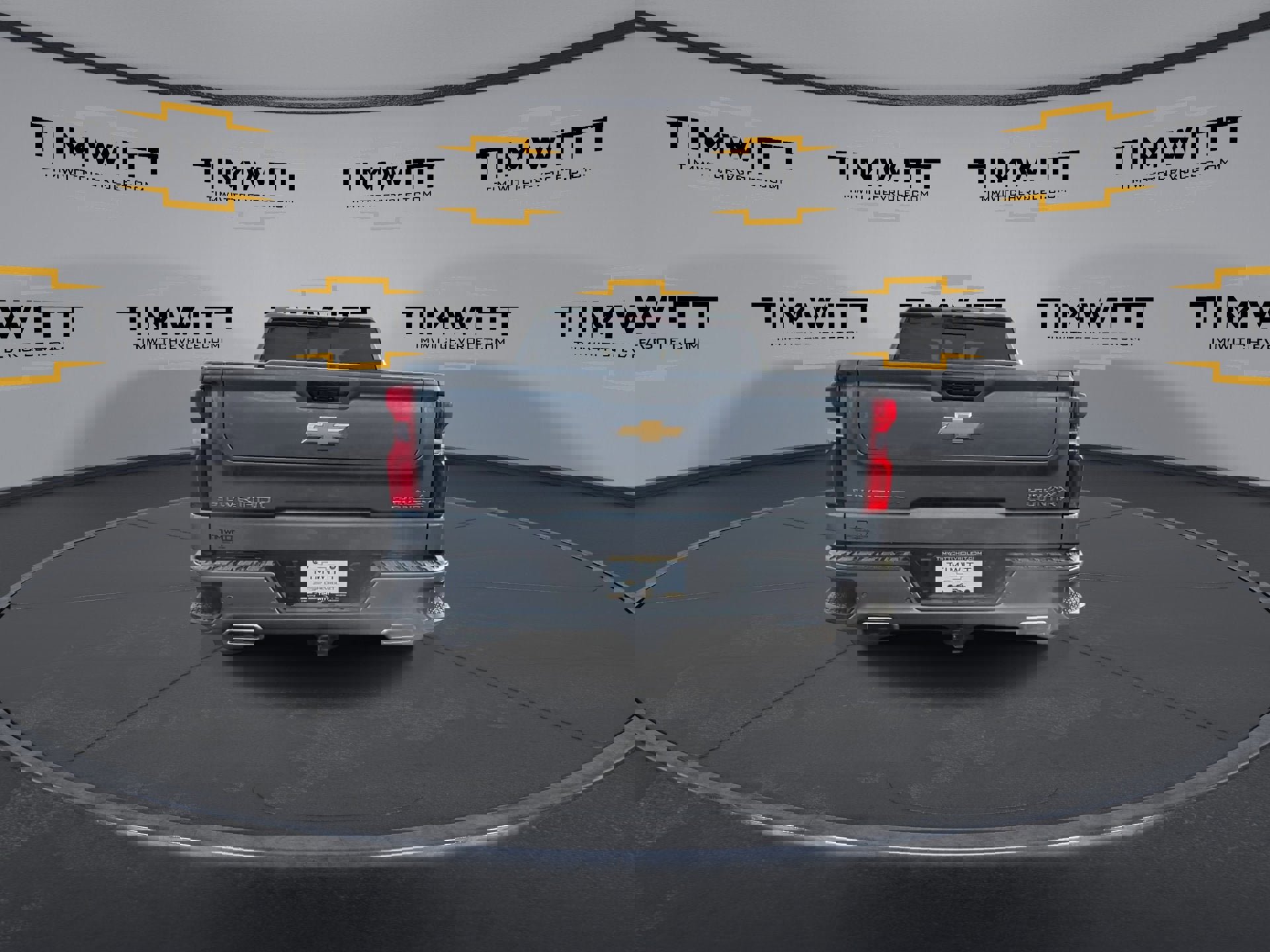 Used 2021 Chevrolet Silverado 1500 High Country w/ Safety Package II image 8