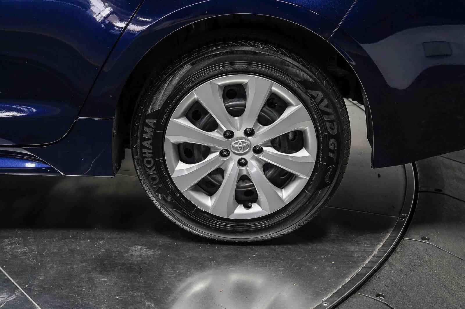 Certified 2025 Toyota Corolla LE FWD image 11