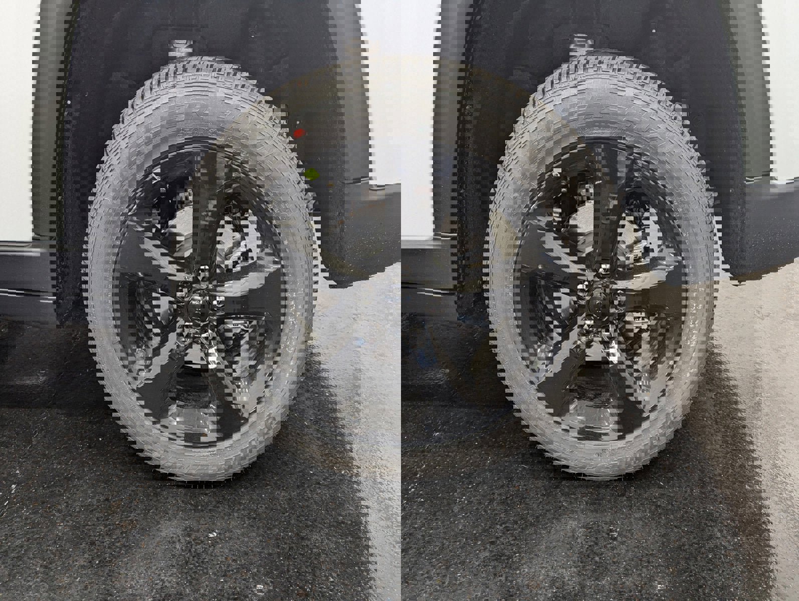 New 2024 Jeep Grand Cherokee Altitude image 12