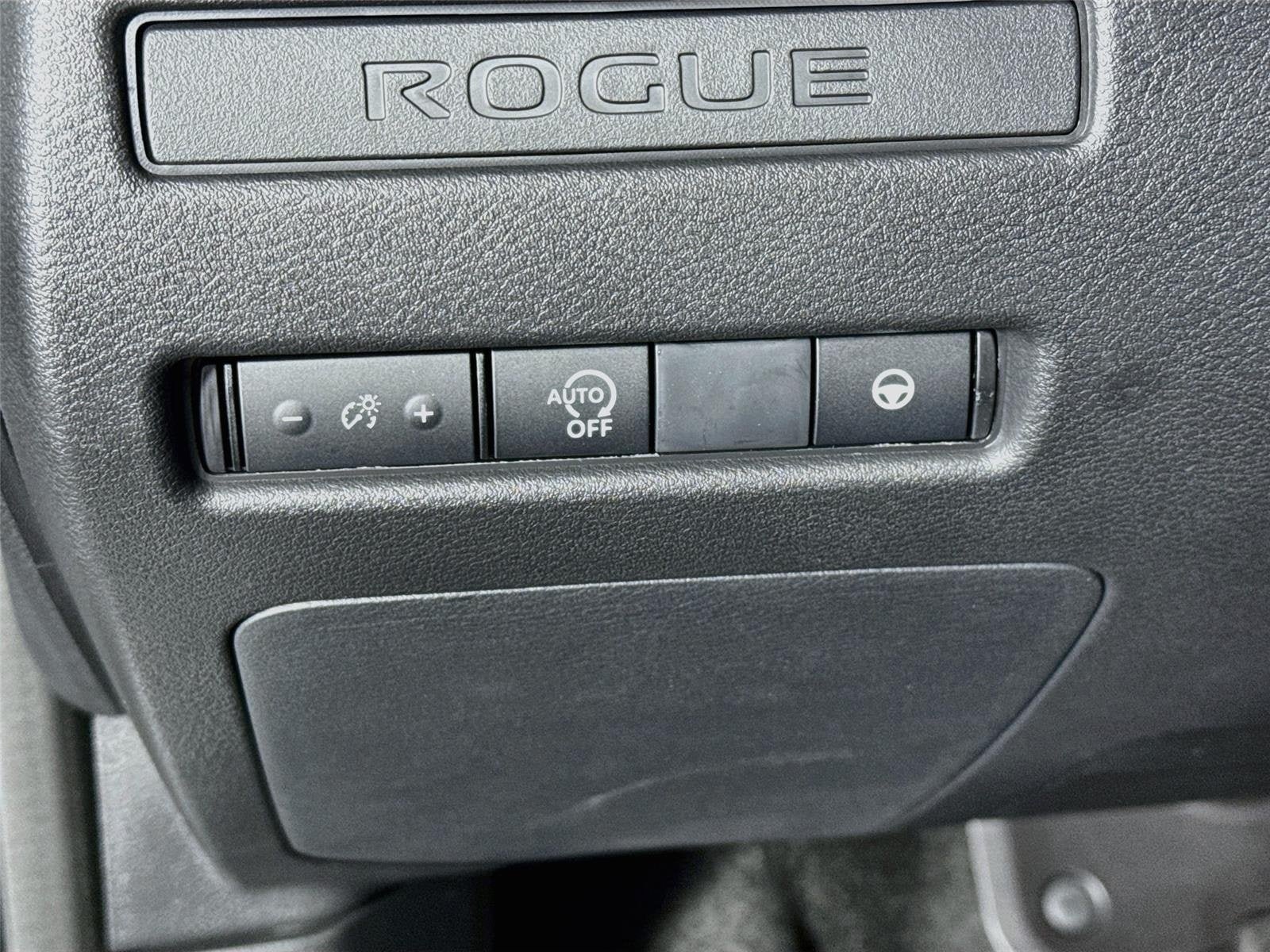 New 2027 Nissan Rogue SV FWD image 10