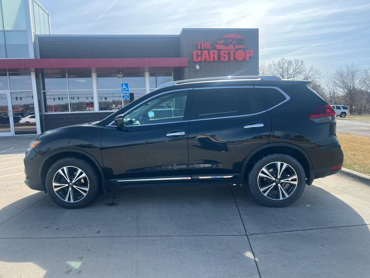 Used 2018 Nissan Rogue SL