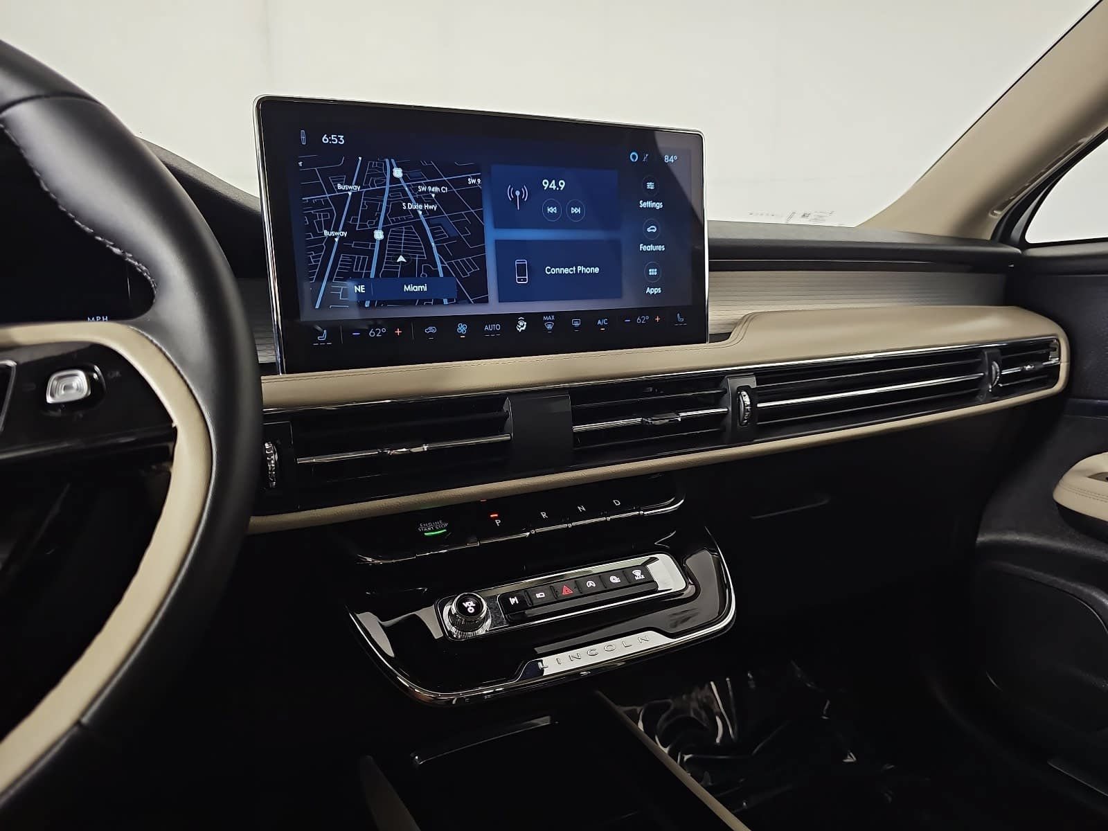 Used 2025 Lincoln Corsair FWD image 20