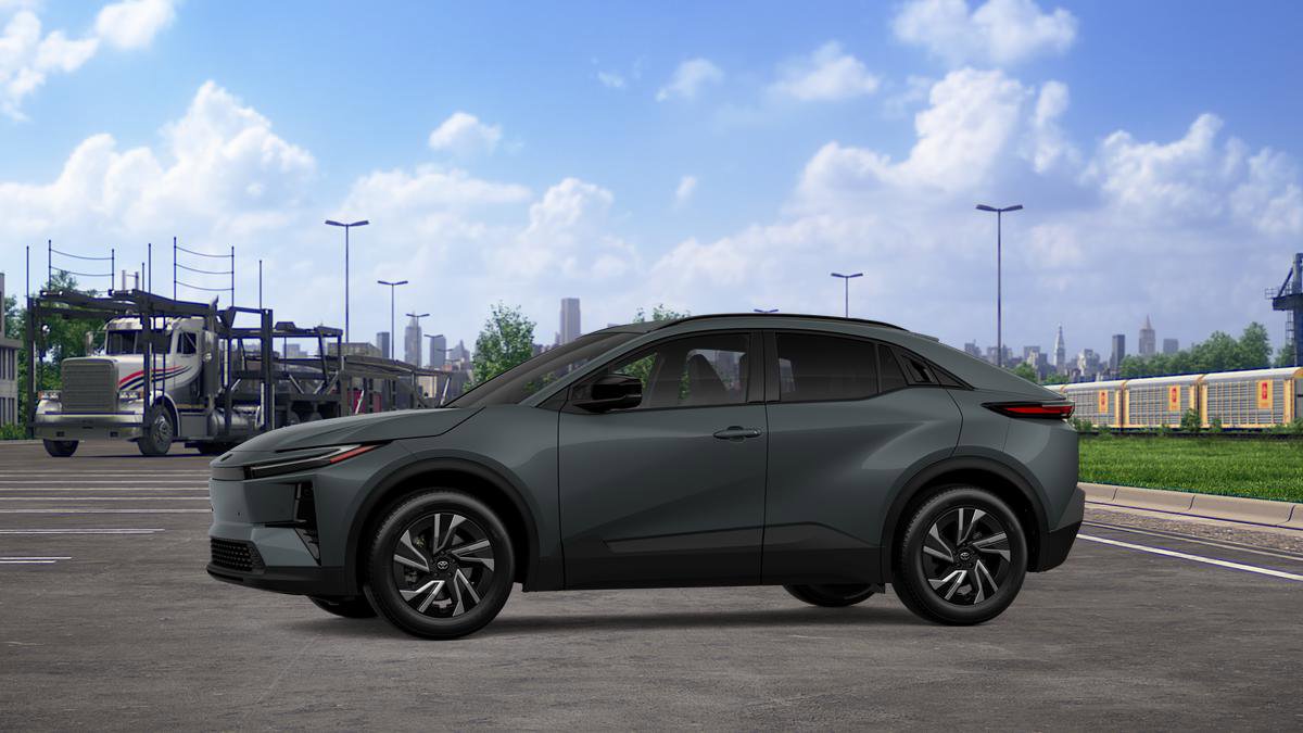 New 2026 Toyota C-HR AWD/4WD image 3