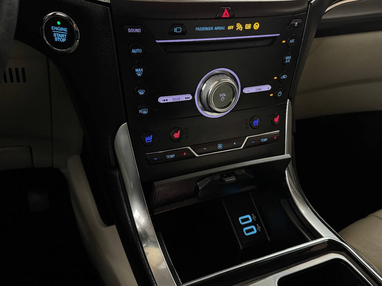 Used 2019 Ford Edge Titanium w/ Equipment Group 301A FWD image 49