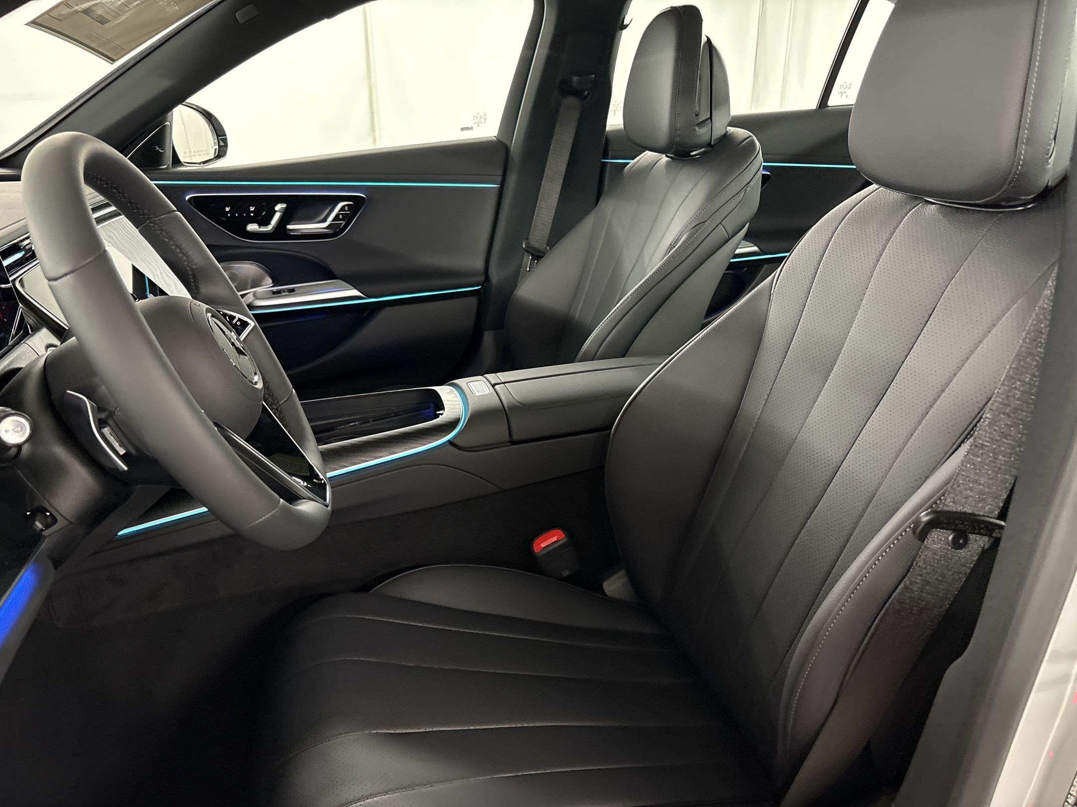 New 2026 Mercedes-Benz E 450 4MATIC Sedan image 27