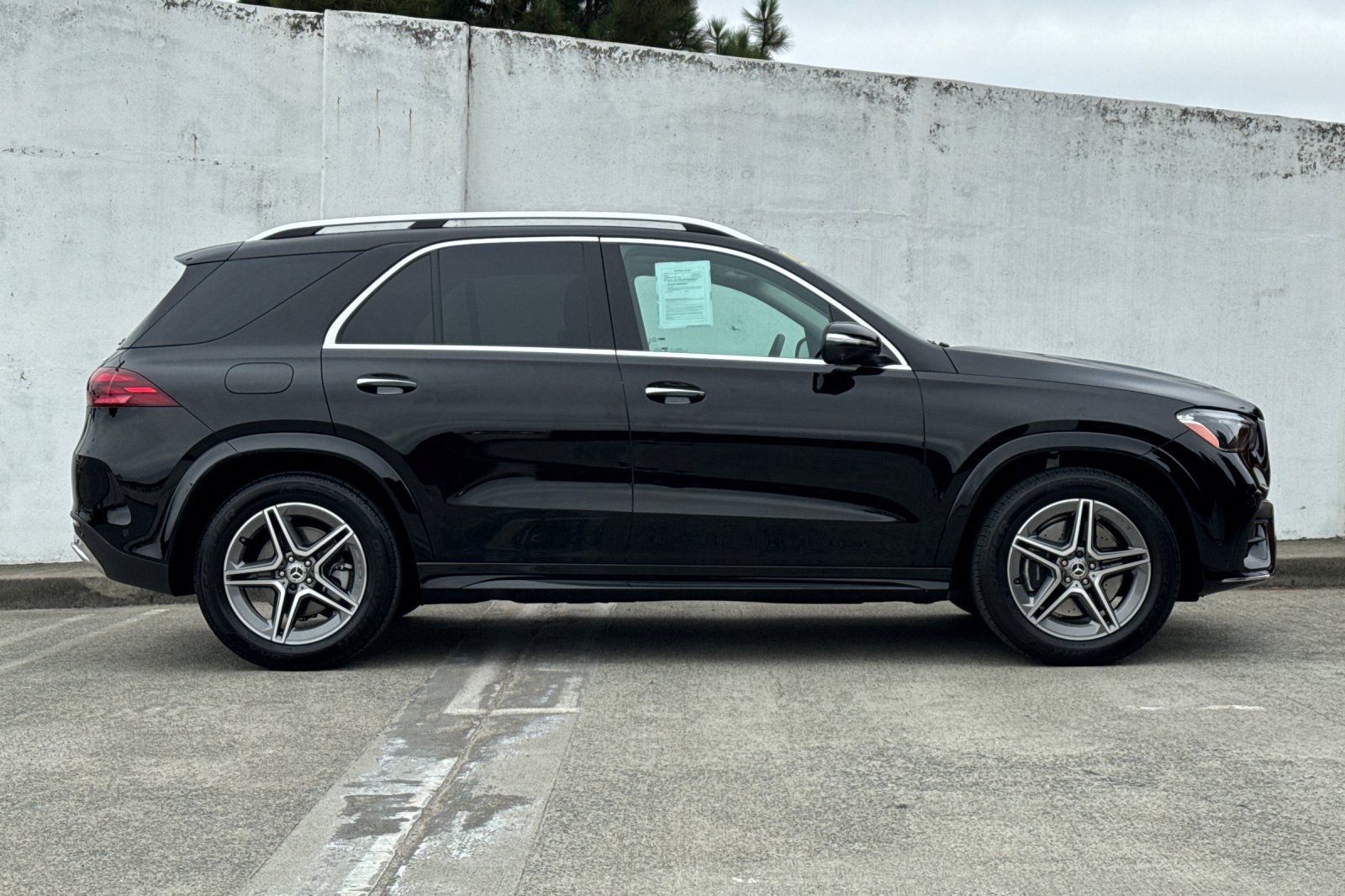 Used 2026 Mercedes-Benz GLE 450 4MATIC image 3
