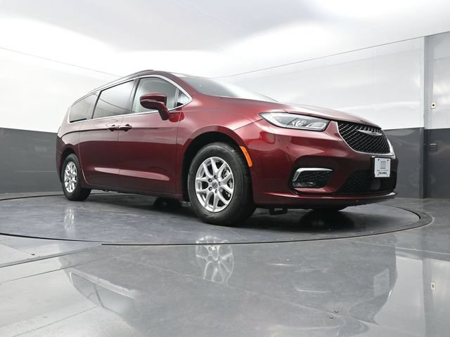 Used 2022 Chrysler Pacifica Touring-L FWD image 19