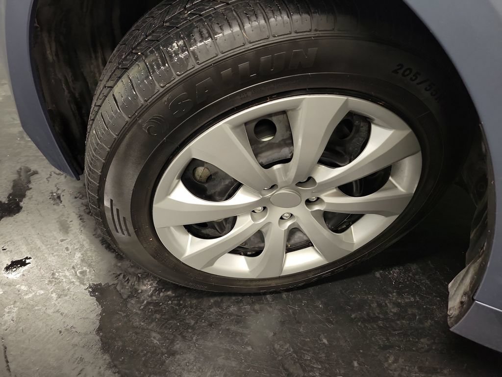 Used 2022 Toyota Corolla LE FWD image 13