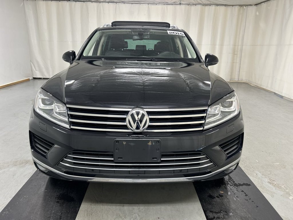 Used 2015 Volkswagen Touareg VR6 AWD/4WD image 3