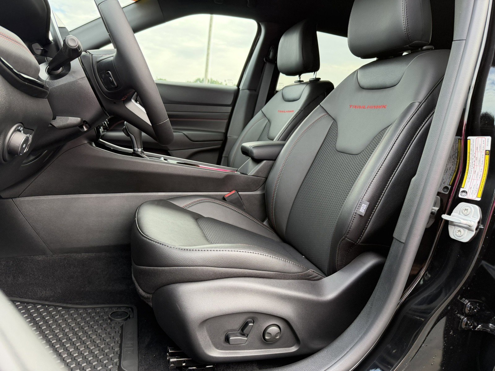 New 2026 Jeep Compass Trailhawk image 14