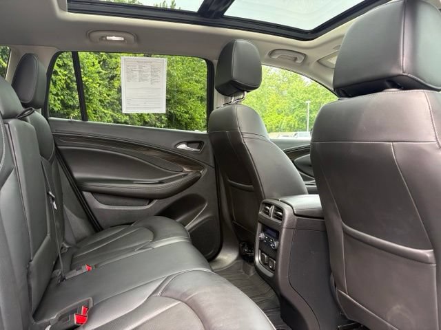 Used 2020 Buick Envision Essence FWD image 17