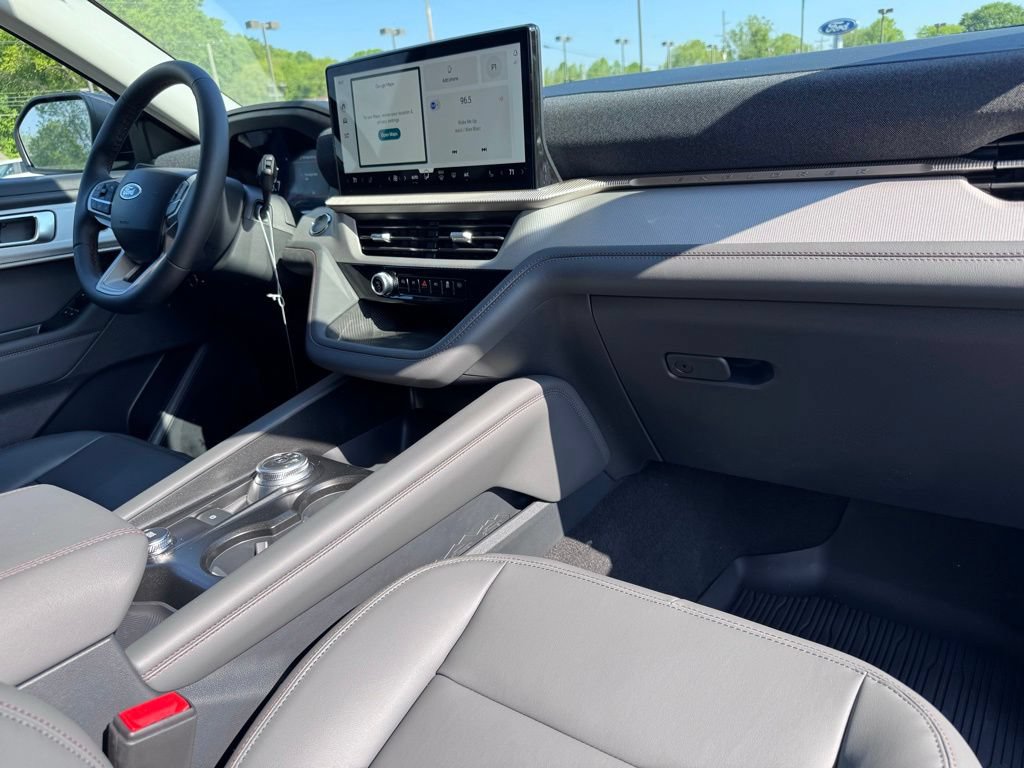 New 2026 Ford Explorer Active w/ Active Comfort Package AWD/4WD image 18