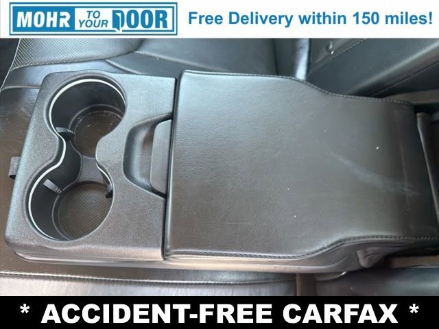 Used 2017 Chrysler 300 C RWD image 33