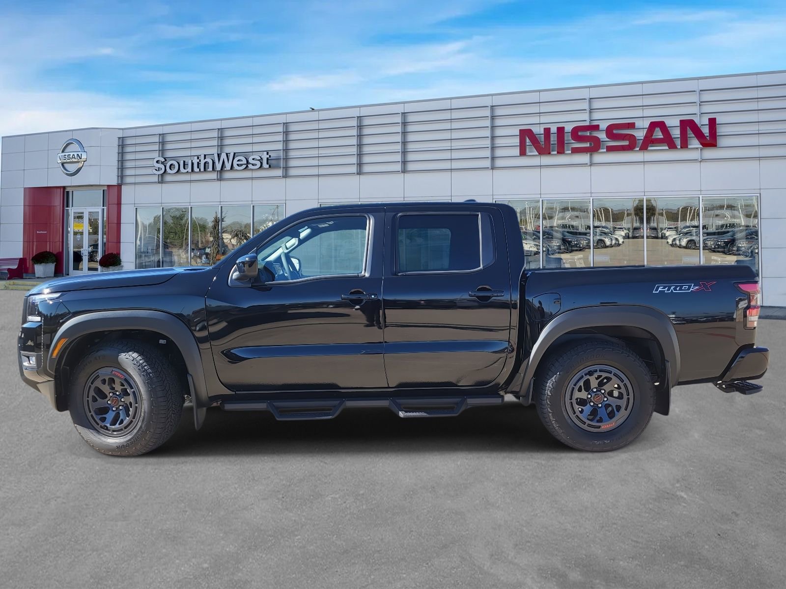 New 2026 Nissan Frontier Pro-X w/ Tow Package image 9