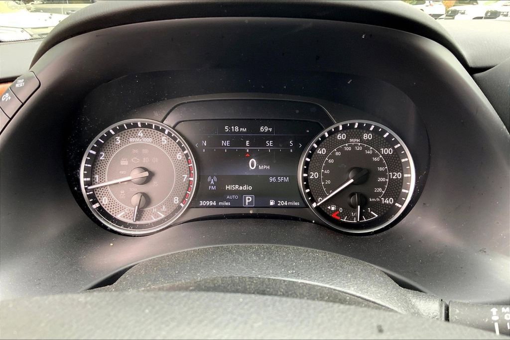 Used 2023 Nissan Armada SL w/ Captain's Chairs Package image 10