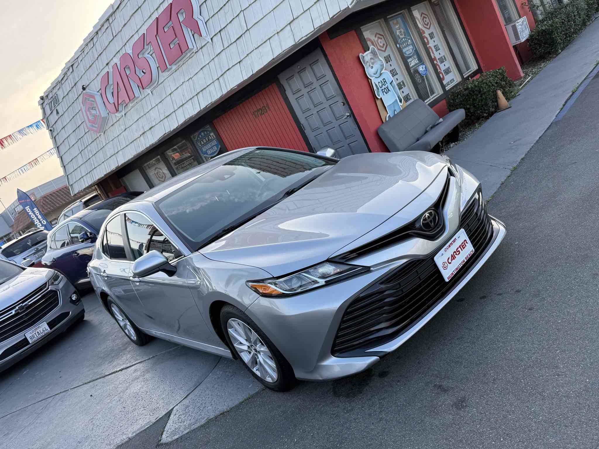Used 2019 Toyota Camry LE image 14