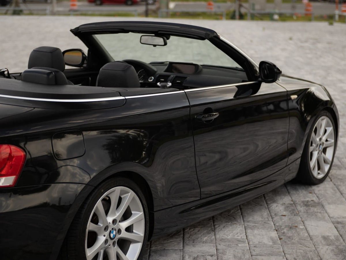 Used 2012 BMW 135i Convertible RWD image 19