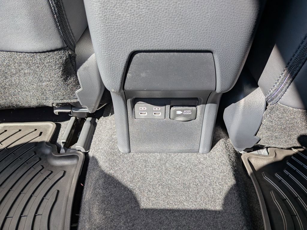 Used 2024 Toyota Prius Prime image 11