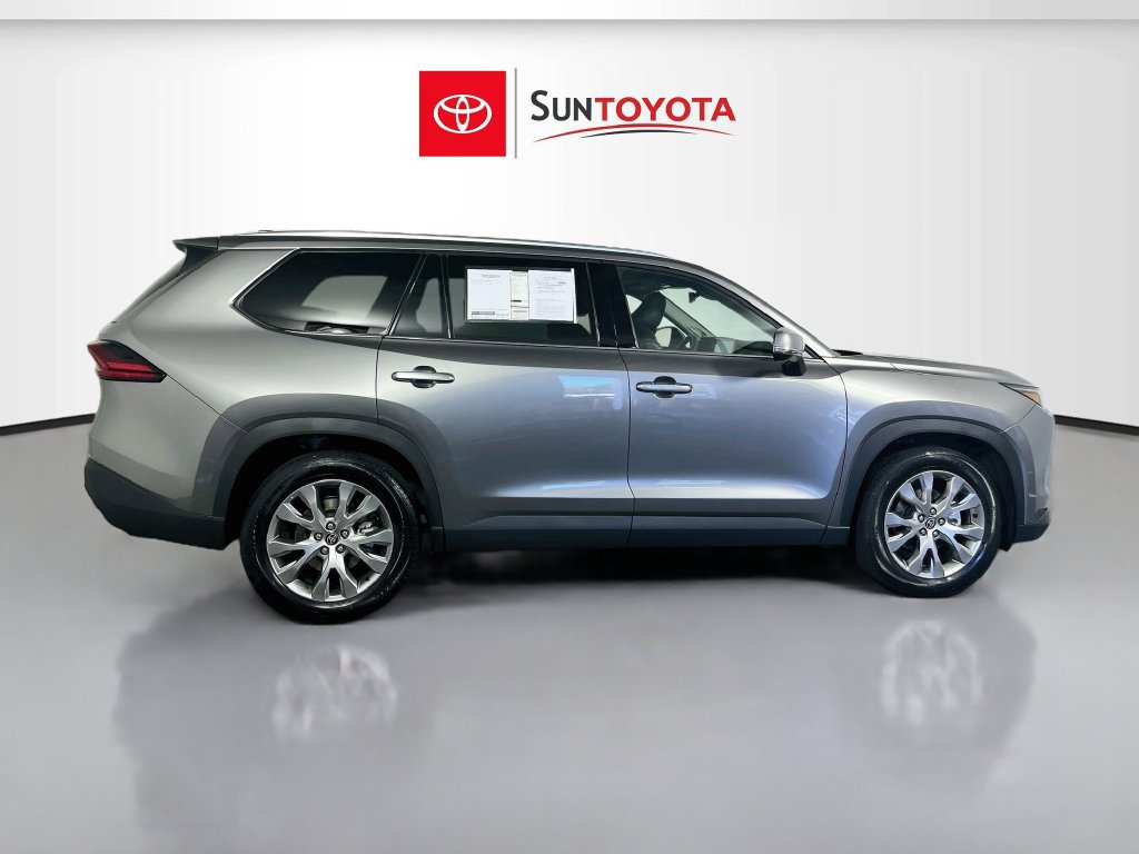 Used 2026 Toyota Grand Highlander FWD image 2